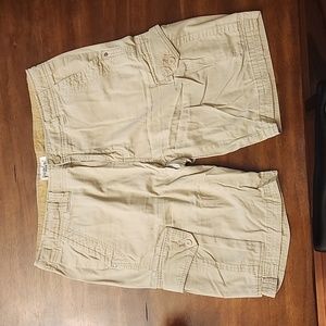 Men's Seeded and Sewn Khaki Cargo Shorts